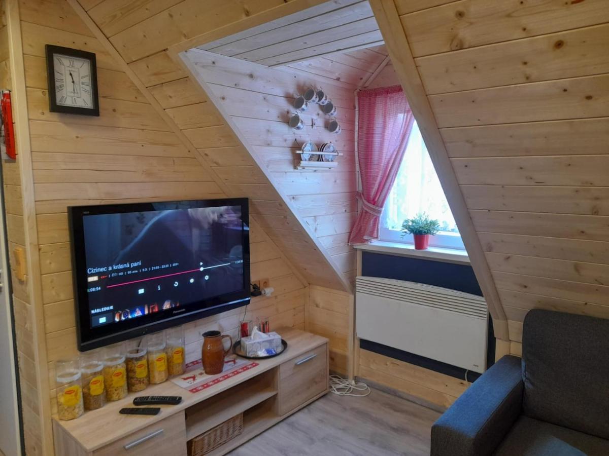 Roubenka U Potoka Vyprachtice Villa Exterior foto