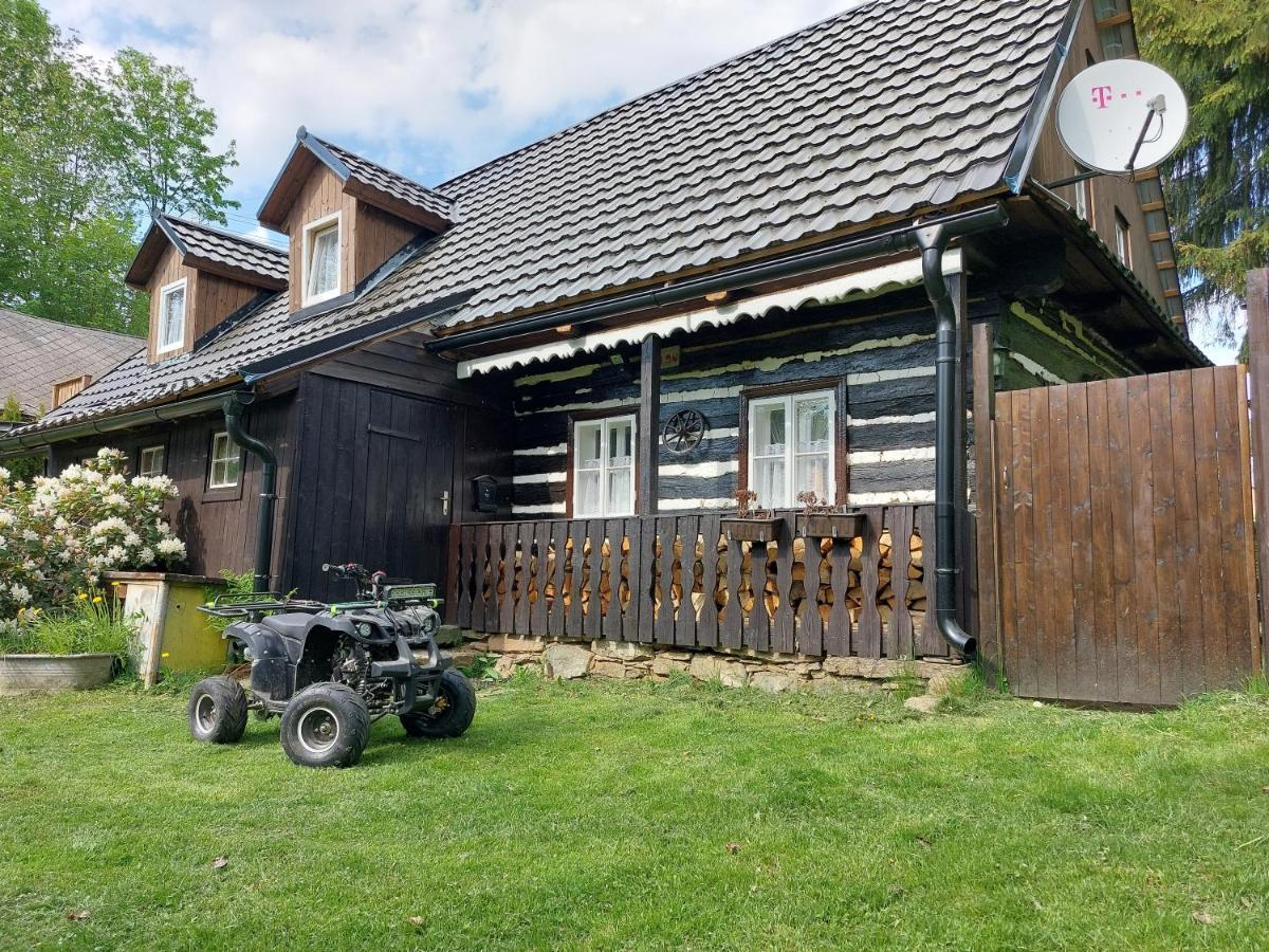 Roubenka U Potoka Vyprachtice Villa Exterior foto